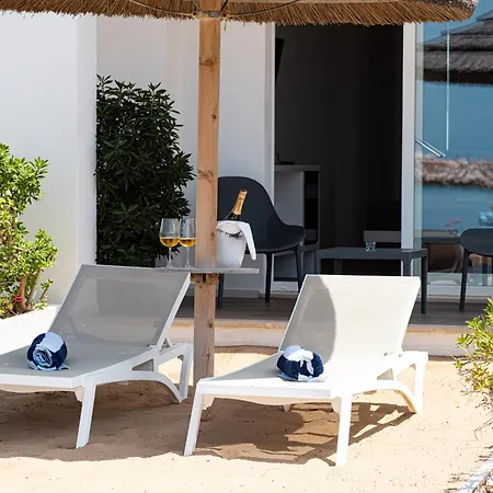 Marina Bay Sea Relais Couette-café